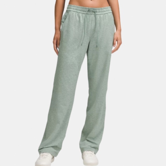 NWT Lululemon Soft Jersey Straight-Leg MR Pant Regular In Sage Green - Size 6 - Picture 2 of 6